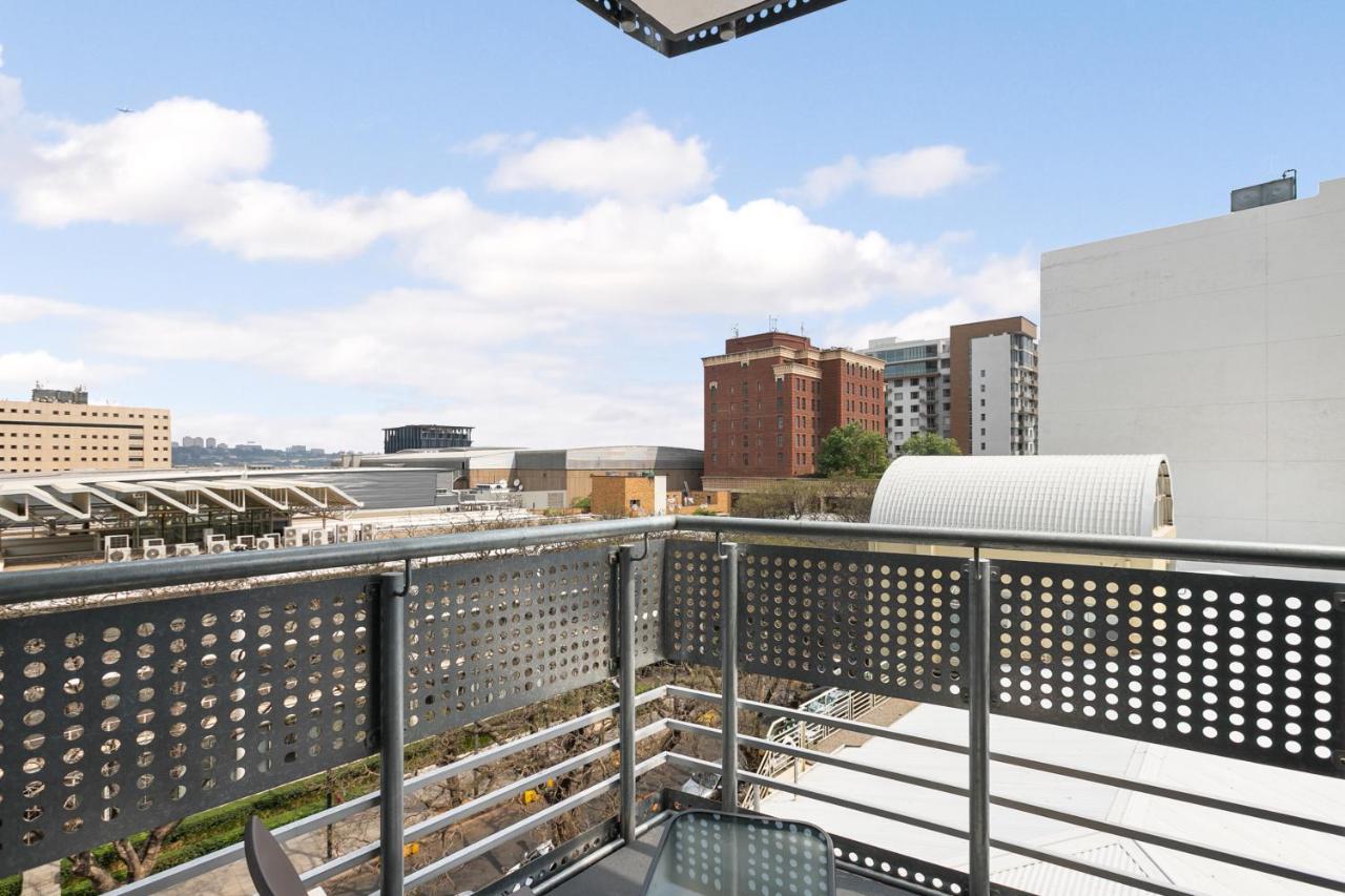 Easy Stay - The Median Rosebank Johannesburg Exterior foto