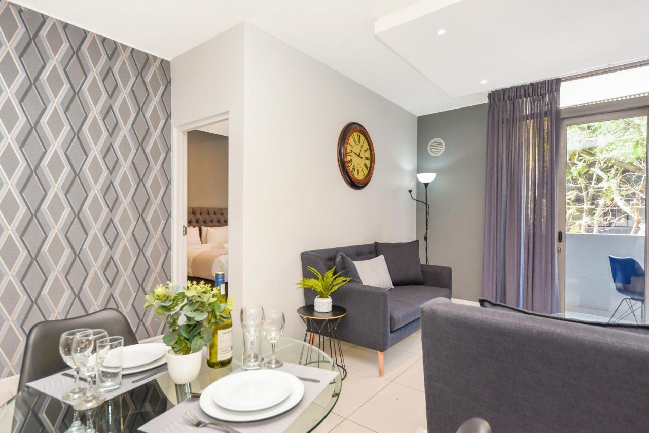 Easy Stay - The Median Rosebank Johannesburg Exterior foto